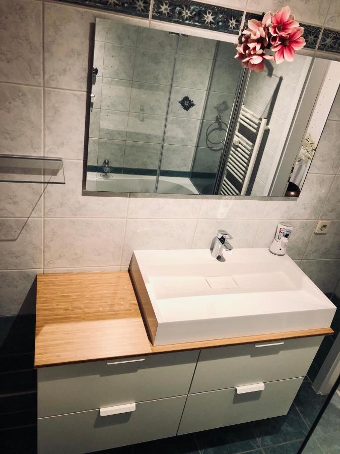 Wohnen Wie Zuhause - Zu Gast In Erfurt Esterno foto